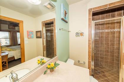 Upper Level Master Bath