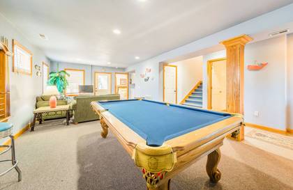 rec room with pool table
