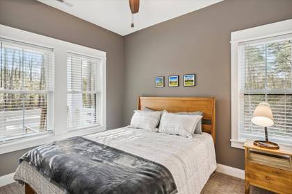 Queen Bedroom
