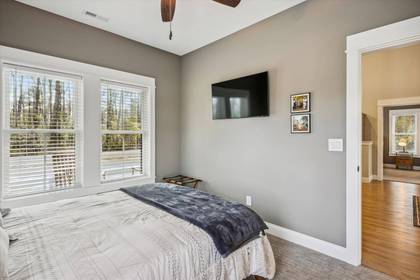 Queen Bedroom