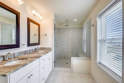 Upper Level Master Bath