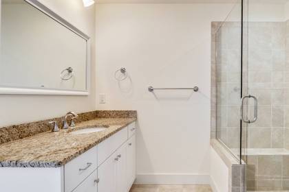 Upper Level Master Bath