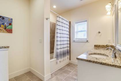 Lower Level Bath