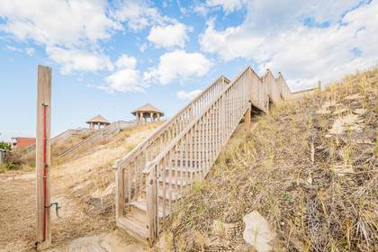 Beach Access & Outdoor Shower