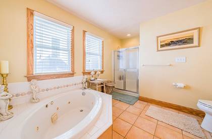 Upper Level Master Bath