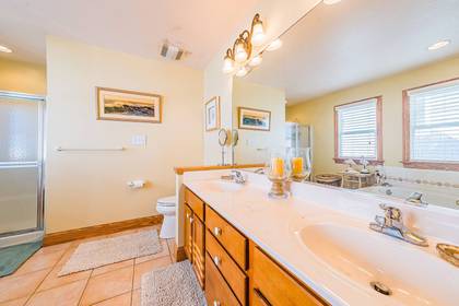 Upper Level Master Bath