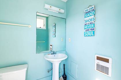 Cabana Powder Room