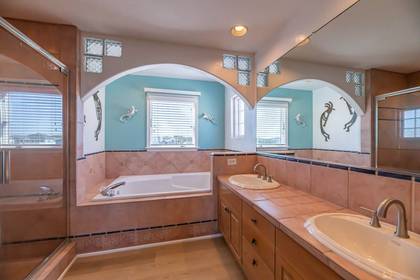 Upper Level Master Bath