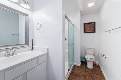 Mid Level Bath