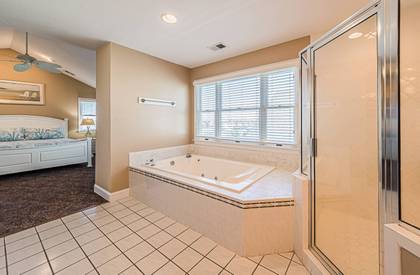 Upper Level Master Bath