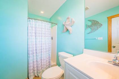 Upper Level Master Bath