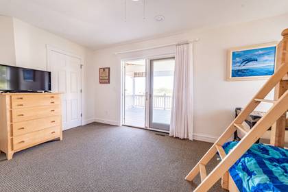 Mid Level Bedroom