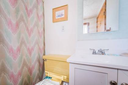 Upper Level Master Bath