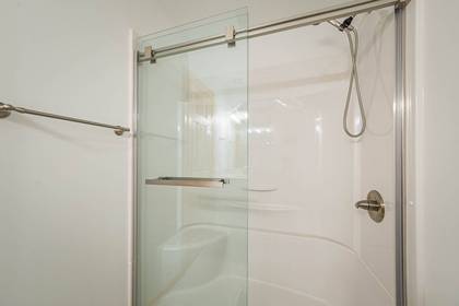 Mid Level Master Bath