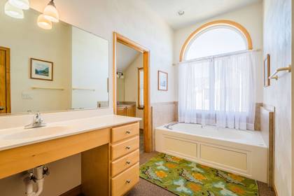 4th Level Master Bath