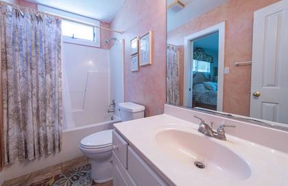 Mid Level Bath