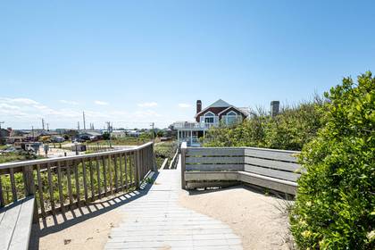 Dune Deck