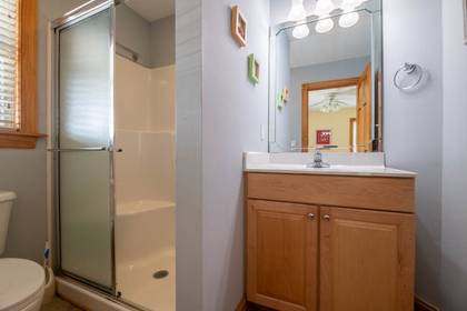 Mid Level Master Bath