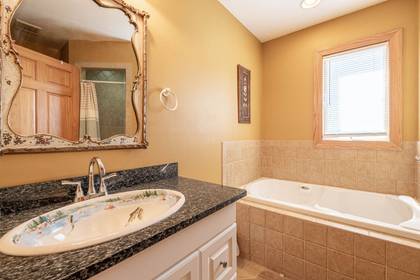 Upper Level Master Bath