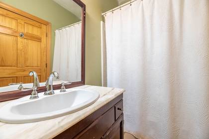 Mid Level Master Bath