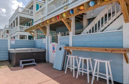 Tiki Bar