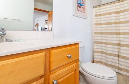 1st Level Master Bath
