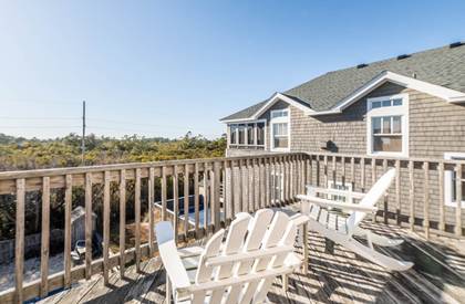 Upper Level Master Private Deck