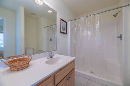Mid Level Master Bath