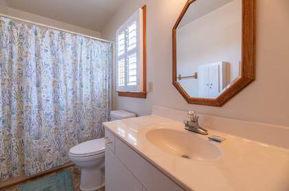 Mid Level Master Bath