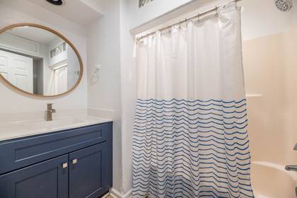 Lower Level Bath