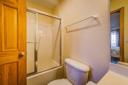 Mid Level Master Bath