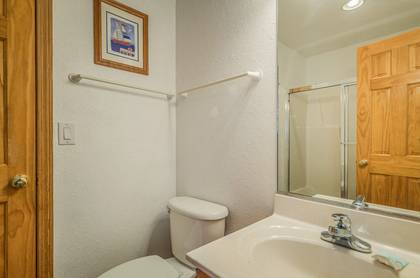 Mid Level Shared Bath