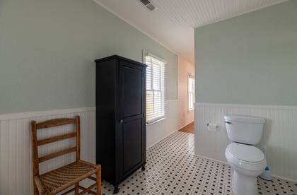 Upper Level Master Bath