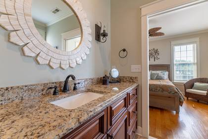 Mid Level Master Bath