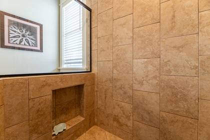 Mid Level Master Bath