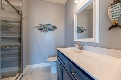 Mid Level Master Bath