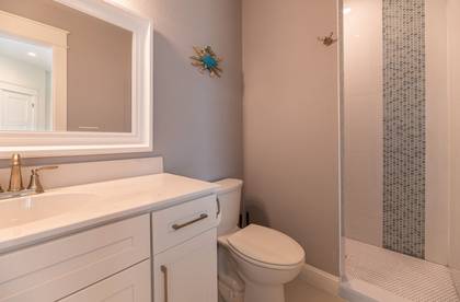 Mid Level Master Bath