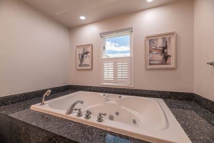 Upper Level Master Bath