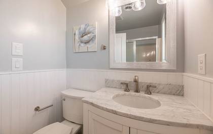 Upper Level Bath