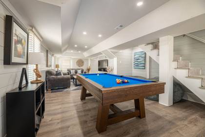 Rec Room w/Pool Table