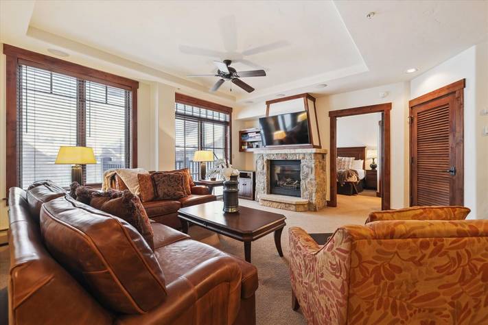 Living Area - Crystal Peak Lodge 7407 - Breckenridge Vacation Rental Living Area - Crystal Peak Lodge 7407 - Breckenridge Vacation Rental