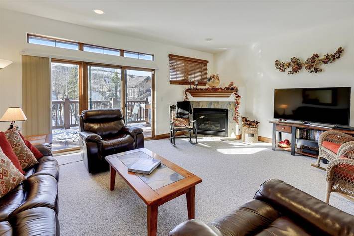 Living Room - Highland Greens 66 - Breckenridge Vacation Rental Living Room - Highland Greens 66 - Breckenridge Vacation Rental