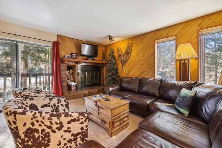 Living Area - Peak One 107 - Frisco Vacation Rental Living Area - Peak One 107 - Frisco Vacation Rental