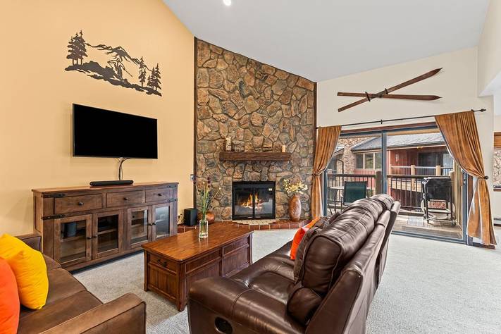 Living Area - Park Place 304C - Breckenridge Vacation Rental Living Area - Park Place 304C - Breckenridge Vacation Rental