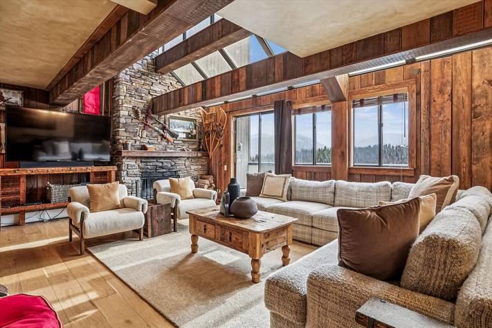 Living Area - Beaver Run Peak 9 Penthouse - Breckenridge Vacation Rental Living Area - Beaver Run Peak 9 Penthouse - Breckenridge Vacation Rental