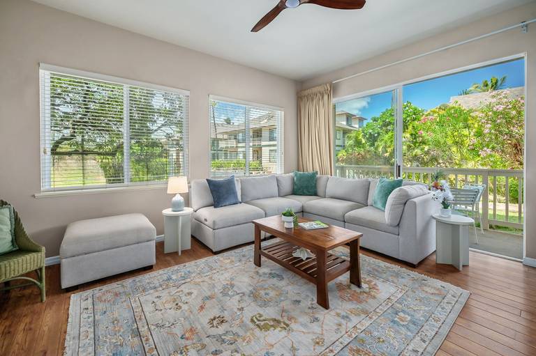 Regency 510 Living Area