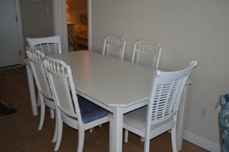 Dining Area Dining Area