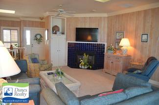 Gather and share vacation stories! Gather and share vacation stories!