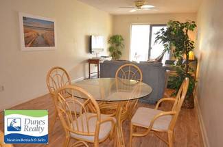 Dining Area Dining Area