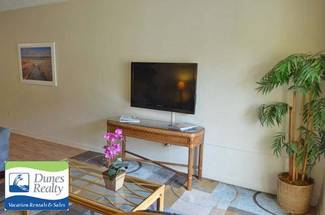 Flat Screen TV in Living Room Flat Screen TV in Living Room